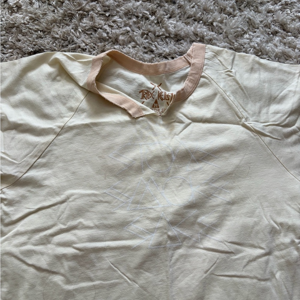 Tribe Kisu Men's Short Sleeve Crew Tee in Cream with Peach Trim